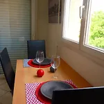 Sur Apartment *